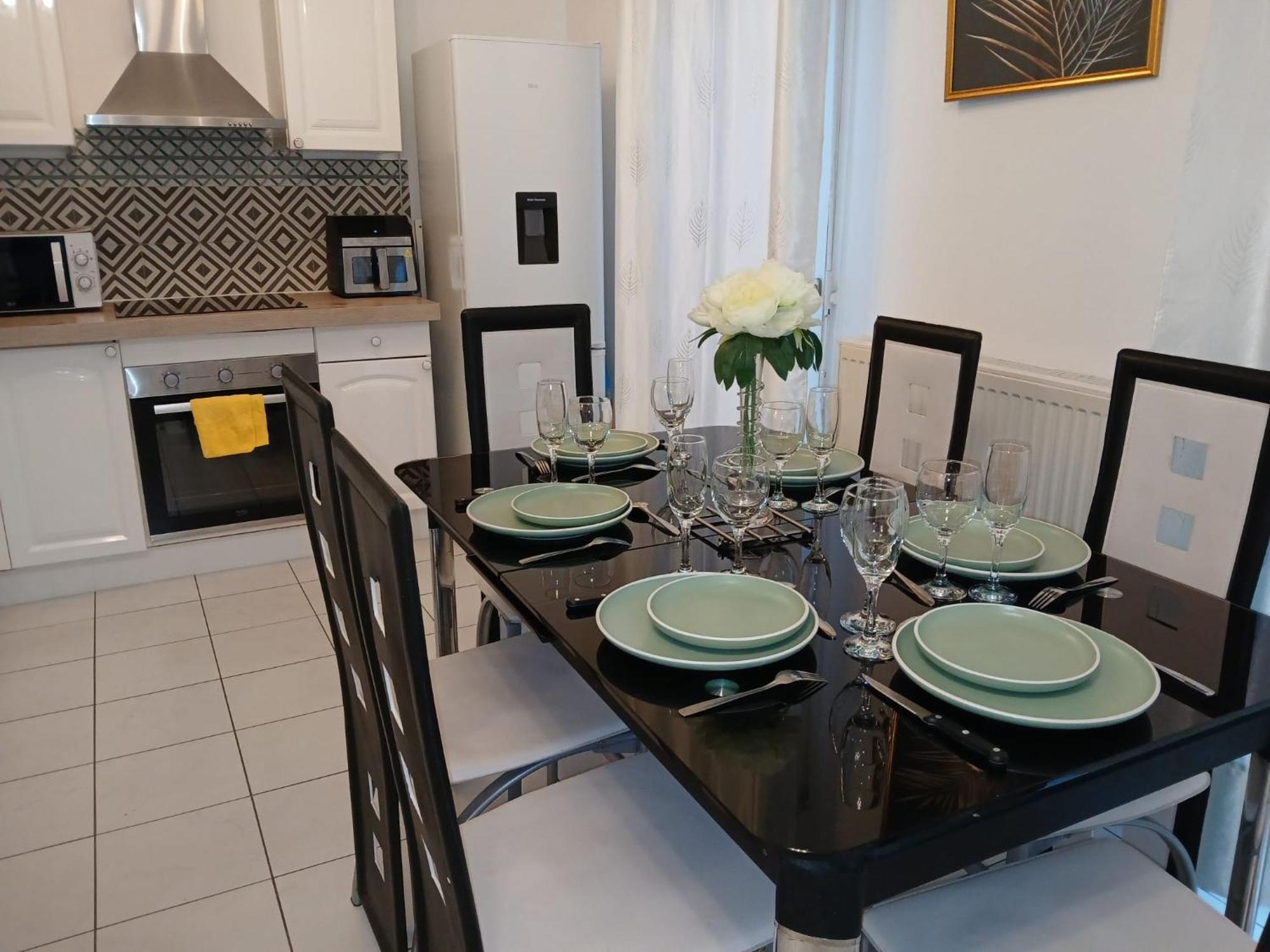 Apart-Chic-Les-Ulis With Balcon, Terrasse And Parking Les Ulis Exterior foto